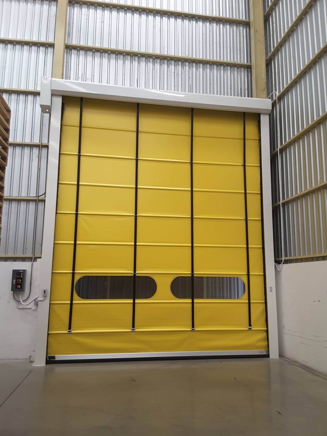 ประตูม้วนอัตโนมัติความเร็วสูง ประตูผ้าใบพับขึ้น